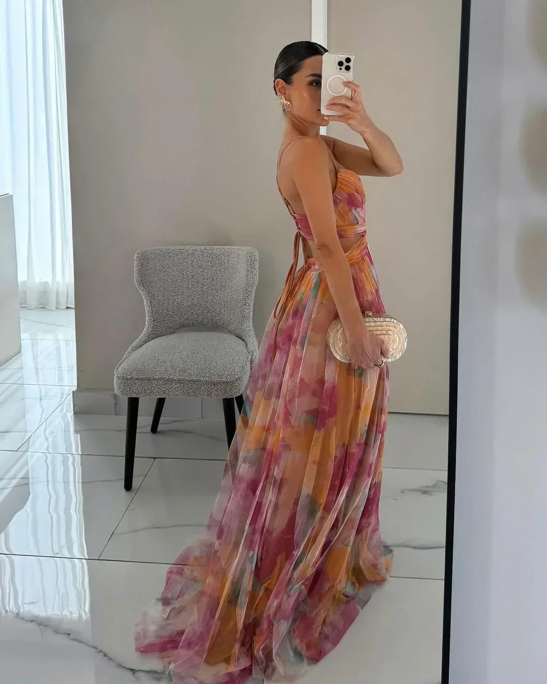 Aria | Robe d'invité de mariage – Élégante robe longue maxi à fleurs avec détails texturés