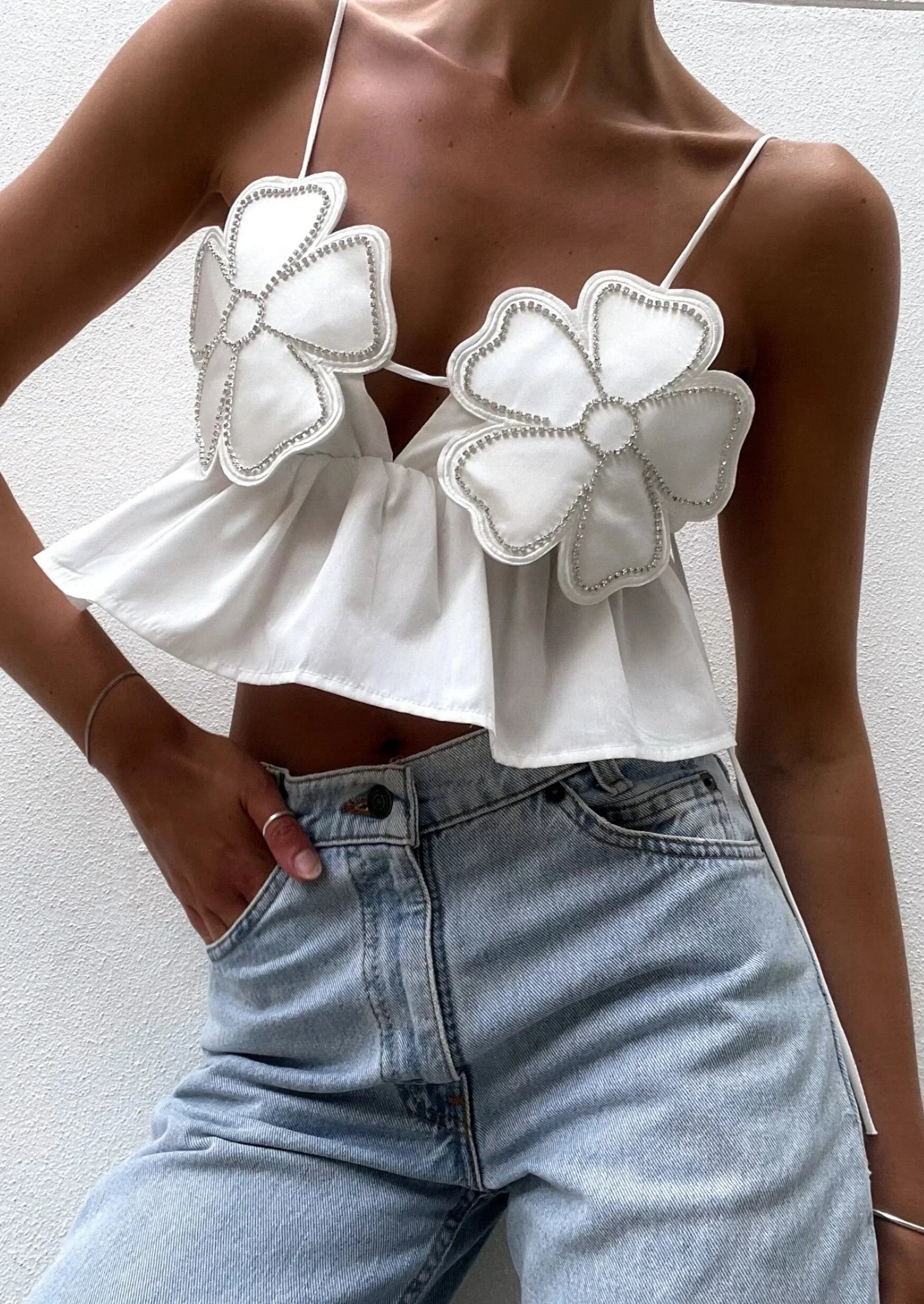 Lysia | Crop top pour femme – Top élégant à appliqués floraux pour les fêtes d'été