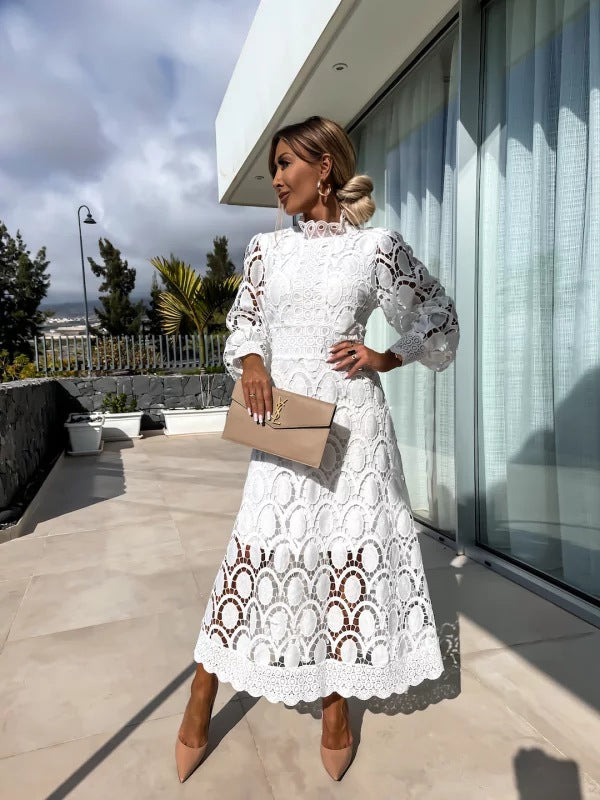 Renata | Robe midi pour mariage – Robe en dentelle élégante à manches bouffantes et col montant